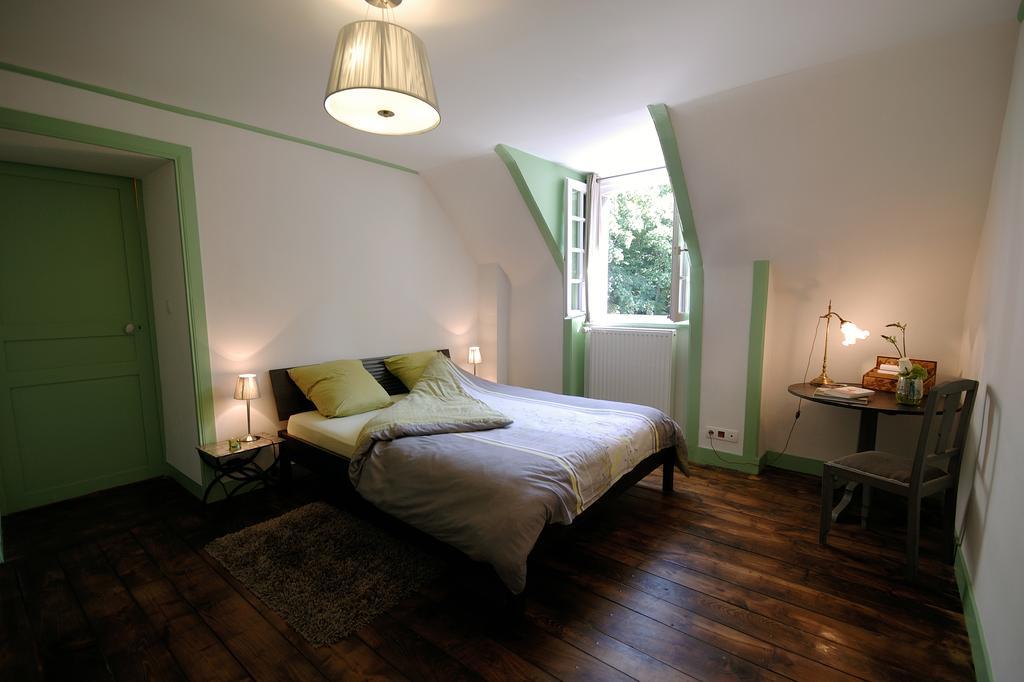 Bed and Breakfast La Grande Sauvagere Saint-Pierre-de-Plesguen Номер фото