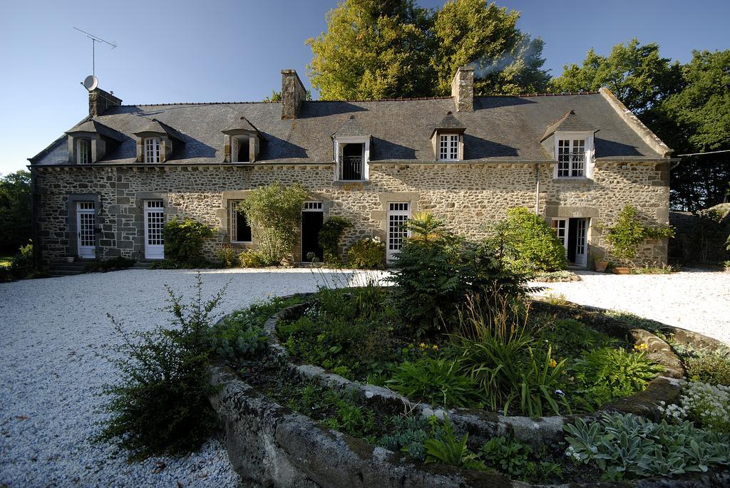 Bed and Breakfast La Grande Sauvagere Saint-Pierre-de-Plesguen Екстер'єр фото